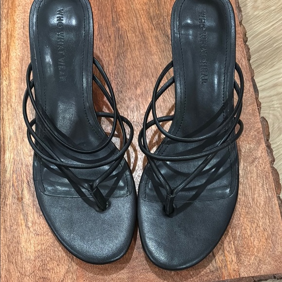 WHOWHATWESR Black Strappy Women's Sandals - Picture 1 of 8